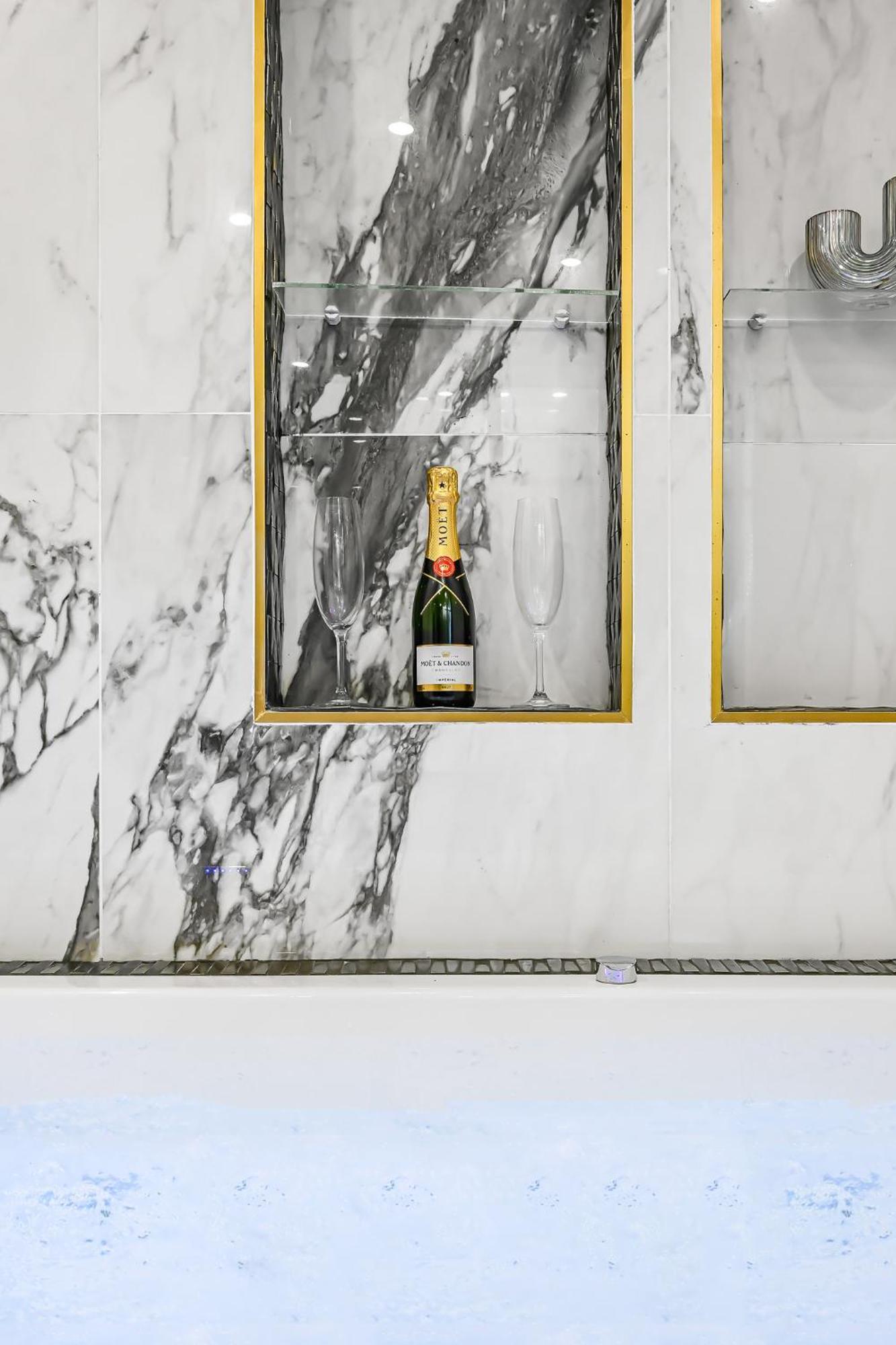 Appartement La Reverie - - Jacuzzi Pro